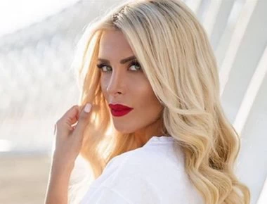 Η Κατερίνα Καινούργιου αποκαλύπτει τι δεν πρέπει να φοράνε οι γυναίκες: «Είναι ξεπερασμένο»